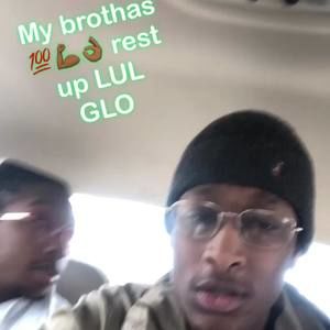 Meet your Posher, Mooda